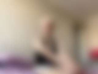 Live cam show with SeemaColonna - Shaved Pussy Mature on Camsoda