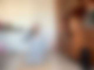 Live cam show with SeemaColonna - Lush Blonde Hair on Camsoda