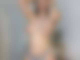 Live cam show with Sofi-Andersson - Doggy on Camsoda