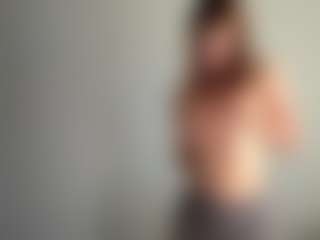 YevetteGuyon's Live Sex Cam Show