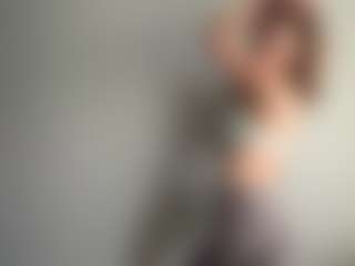 YevetteGuyon's Live Sex Cam Show