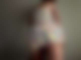 YevetteGuyon's Live Sex Cam Show