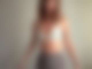 YevetteGuyon's Live Sex Cam Show