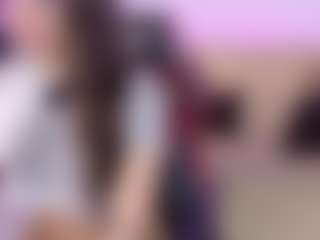 Live cam show with Alessia-Ferrer - Body Massage on madthumbs