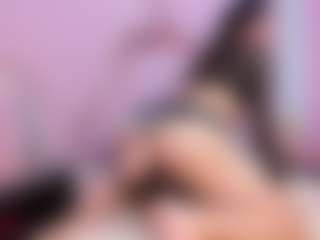 EmilyBrooksSS's Live Sex Cam Show