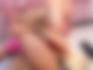 Live cam show with EmilyBrooksSS - Big Balls on Camsoda