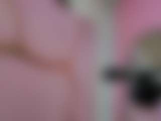 Show en direct avec EmilyBrooksSS - Bald sur Camsoda