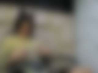 Live cam show with EmilyBrooksSS - Teen (18+) on liverealitysex.com