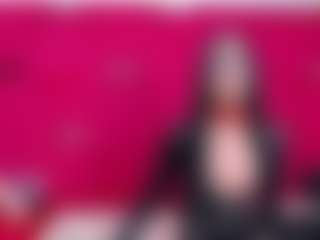 Show de cam en vivo con EmilyBrooksSS - Tease en Camsoda