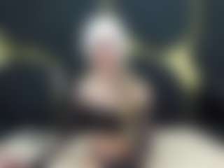 Live cam show with EmilyBrooksSS - Brown Hair on Dolls Live
