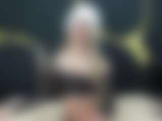 Live cam show with EmilyBrooksSS - Colombia on Dolls Live