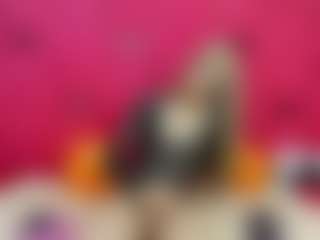 Live cam show with EmilyBrooksSS - Orgasm on Camiplay Live