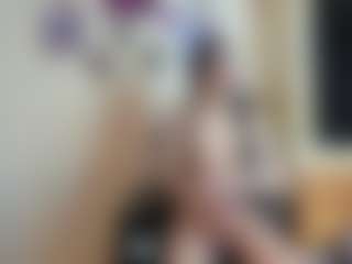 EmilyBrooksSS's Live Sex Cam Show