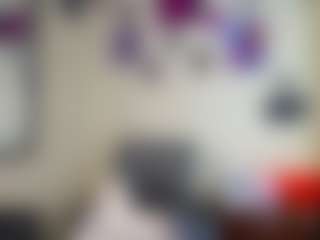 Live cam show with EmilyBrooksSS - Lean on Dare Cams