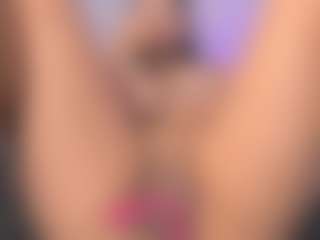 goddess-sara69's Live Sex Cam Show