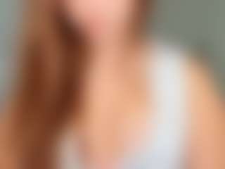 Live cam show with Lilly-Blossomm - Gorgeous on CamSodaAdn