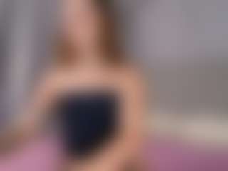 Lilly-Blossomm's Live Sex Cam Show
