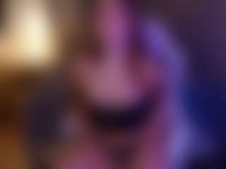 Lilly-Blossomm's Live Sex Cam Show