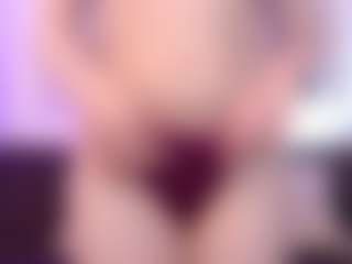 Live cam show with milu-razzo - Petite on Camsoda