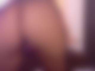 milu-razzo's Live Sex Cam Show