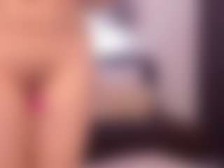 milu-razzo's Live Sex Cam Show