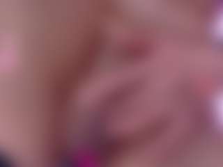 Live cam show with milu-razzo - Skinny on Camsoda