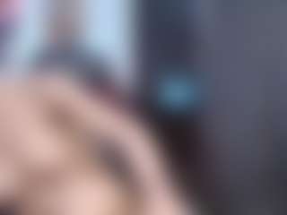Live cam show with milu-razzo - Deepthroat on Gym Cam Girls