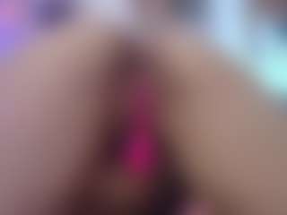 milu-razzo's Live Sex Cam Show