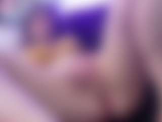 Live cam show with milu-razzo - Bedroom on fuck-show.com