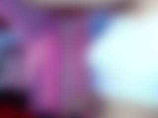Live cam show with Roxy-Wild - New Young Adult on StripNow