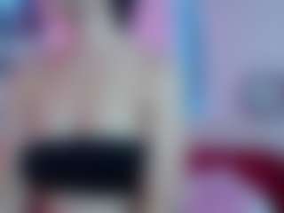 Roxy-Wild's Live Sex Cam Show