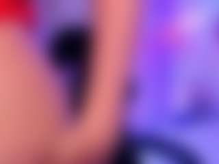ZoeFerdi's Live Sex Cam Show