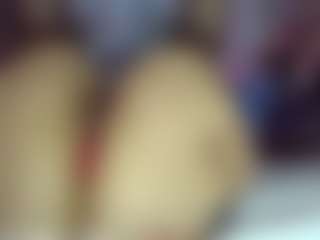 Bubblebeeee's Live Sex Cam Show