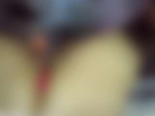 Bubblebeeee's Live Sex Cam Show