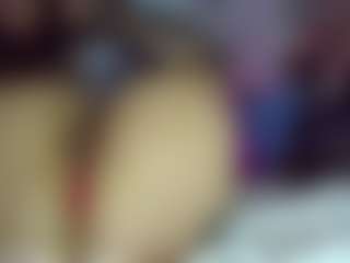 Bubblebeeee's Live Sex Cam Show