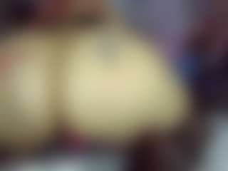 Bubblebeeee's Live Sex Cam Show