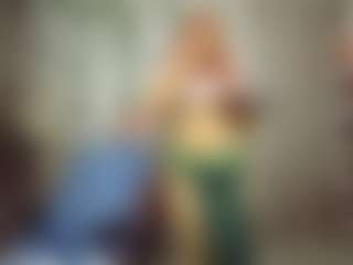 Bubblebeeee's Live Sex Cam Show