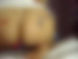 Bubblebeeee's Live Sex Cam Show