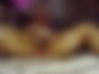 Bubblebeeee's Live Sex Cam Show