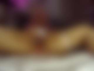 Bubblebeeee's Live Sex Cam Show