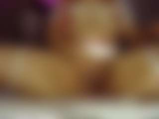 Bubblebeeee's Live Sex Cam Show