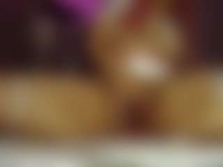 Bubblebeeee's Live Sex Cam Show