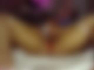 Bubblebeeee's Live Sex Cam Show