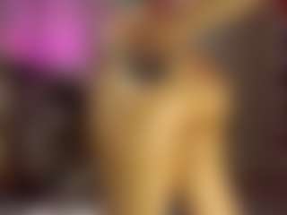 Bubblebeeee's Live Sex Cam Show