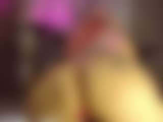 Bubblebeeee's Live Sex Cam Show