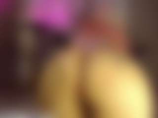 Bubblebeeee's Live Sex Cam Show