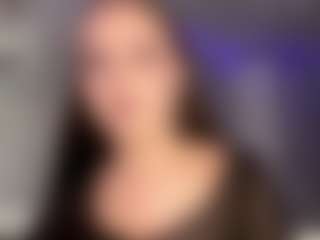 Live cam show with Beatrice - Petite Teen (18+) on camtv