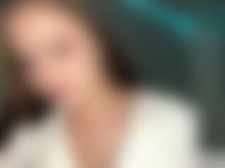 Live cam show with Beatrice - New Blowjob on Mixed Magazine Live