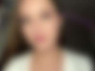 Live cam show with Beatrice - Striptease Teen (18+) on milfzrlive.com