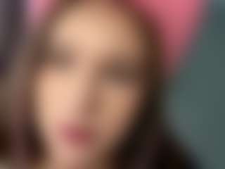 Live cam show with Beatrice - Striptease on Soda Cam